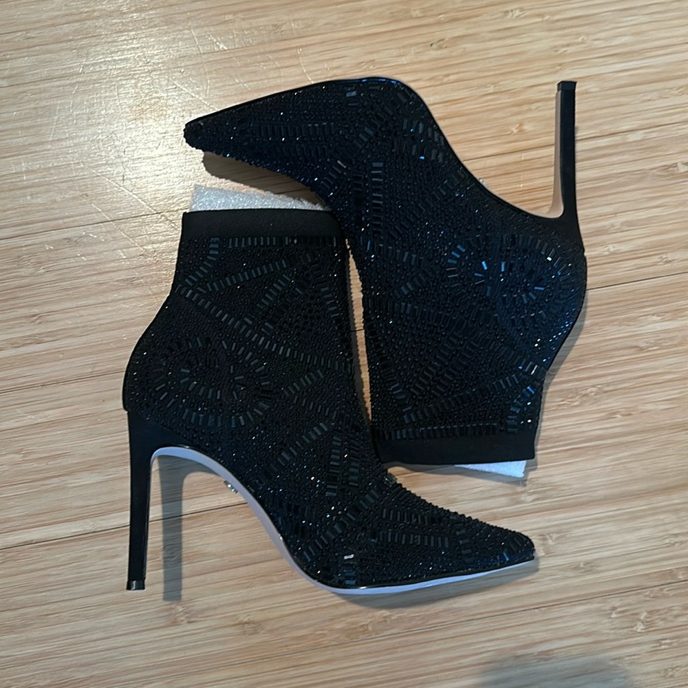 THALIA SODI
Kami Womens Embellished Pointed toe bootie